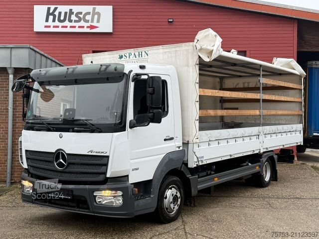 Transportador con plataforma y toldo MERCEDES-BENZ 818L Atego Pritsche mit Bordwänden