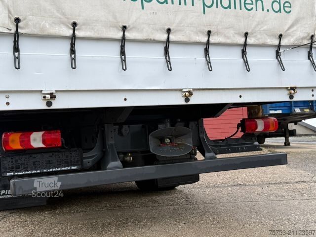 Transportador con plataforma y toldo MERCEDES-BENZ 818L Atego Pritsche mit Bordwänden