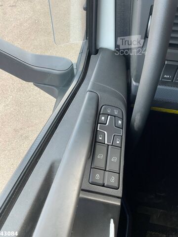 Kranwagen Volvo FH 540 10x4 Fassi 215 Tonmeter laadkraan + Fly-...