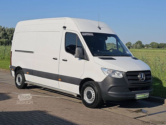Stasjonsvogn med høyt tak MERCEDES-BENZ ESPRINTER 55 kWh 168 km wltp
