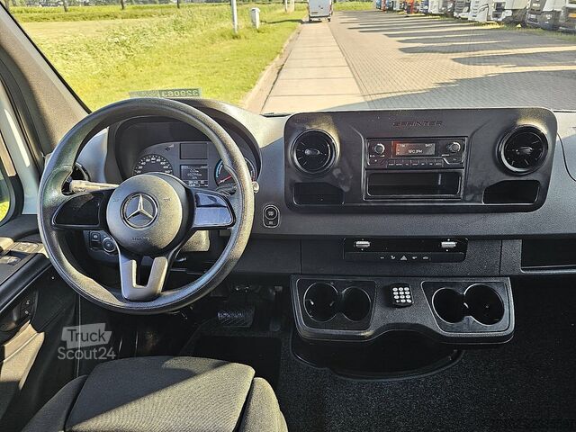 Bestelauto MERCEDES-BENZ ESPRINTER 55 kWh 168 km wltp
