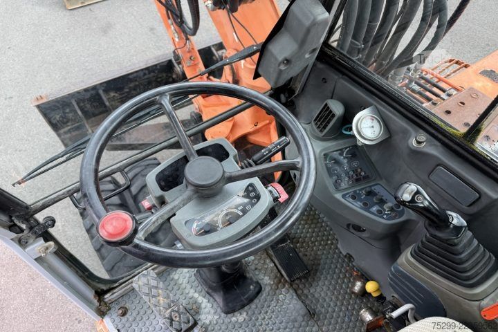 Yol silindiri Hitachi FH120W Mobilbagger / Swiss-Vehicle