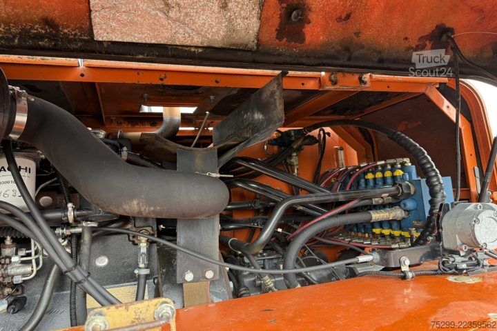 Yol silindiri Hitachi FH120W Mobilbagger / Swiss-Vehicle