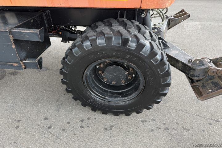 Yol silindiri Hitachi FH120W Mobilbagger / Swiss-Vehicle