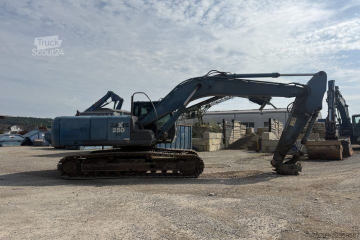 Yol silindiri Hitachi ZX250LCN-3 / Swiss-Vehicle