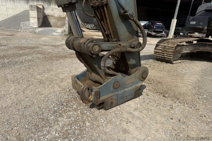 Yol silindiri Hitachi ZX250LCN-3 / Swiss-Vehicle