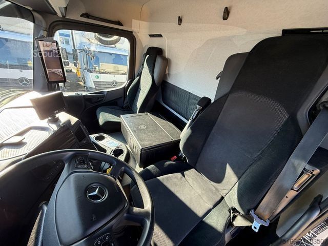 Kastes kravas automašīna MERCEDES-BENZ ACTROS 1830 L Koffer 7 m LBW 2.000 kg*LASI VDI