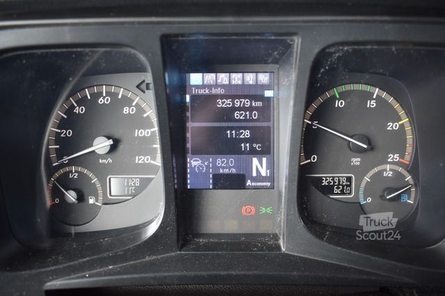 Standaard trekker MERCEDES-BENZ Actros 1843 L E6 Retarder Kran Atlas 172.3E