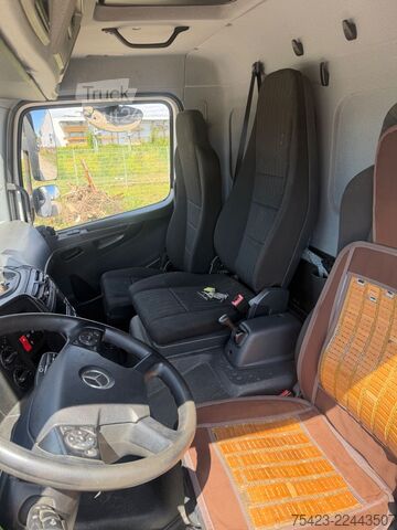 Furgons ar kasti MERCEDES-BENZ Atego 818 Koffer/LBW Automatik/Klima
