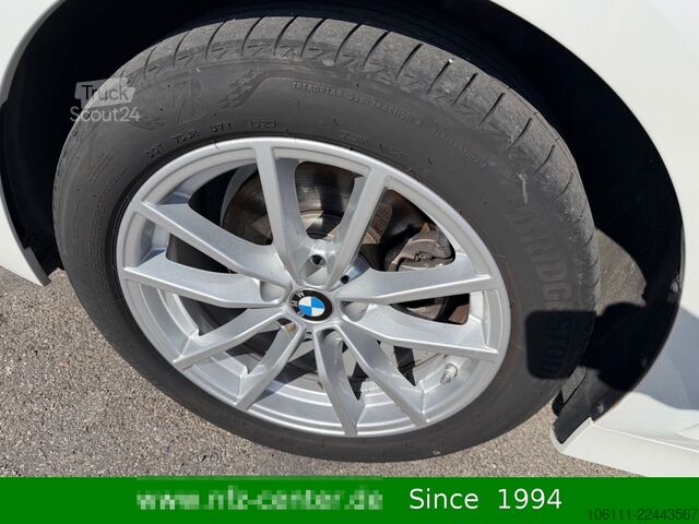 Minibusz BMW 320d xDrive Touring M-Shadow Driving Assistant