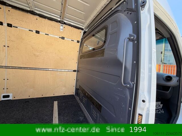 Minibusz MERCEDES-BENZ Sprinter III Kasten RWD/AWD 316 CDI RWD