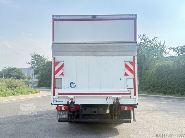 Vrachtwagen met bakwagen MERCEDES-BENZ Atego 818L E6, Klima, AHK, mech.Schaltung, LBW