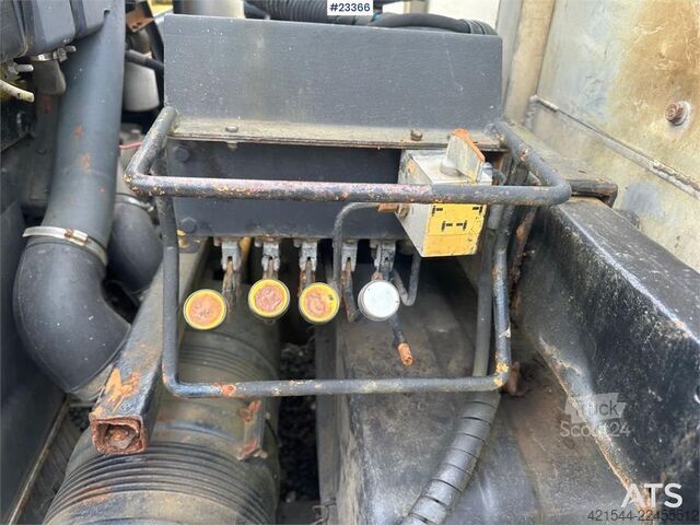 Nosturiauto MAN 8.150 crane truck w/ 3-way tipper on the body. WAT