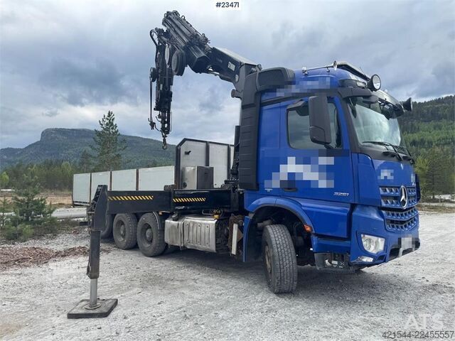 Nosturiauto Mercedes-Benz Arocs 3261