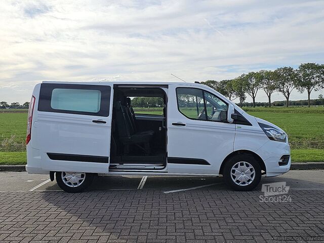 Универсал с высокой крышей FORD TRANSIT CUSTOM 2.0 L1H1 Dub.-Cab. Navi