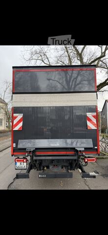 Mobilya kasalı kamyonet yükleme platformlu Mercedes-Benz Atego 1227