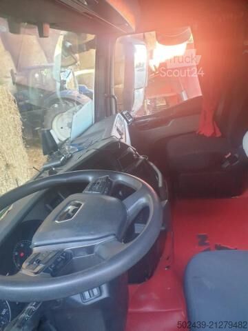 Camion et remorque MAN TGX 26.540 + Remorque Forestière LECINENA