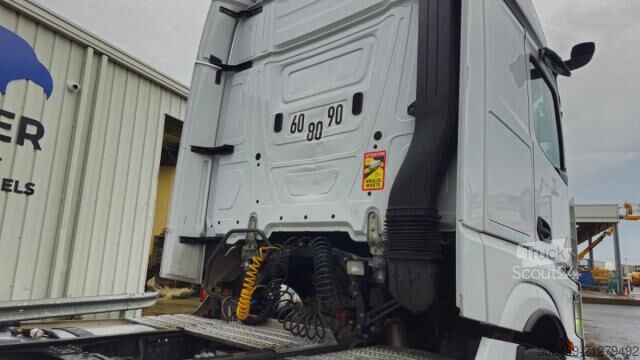 Tractor estándar Mercedes-Benz Actros 1853