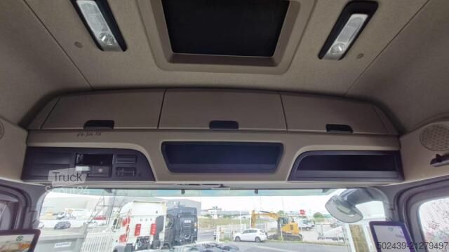 Standard tractor unit Mercedes-Benz Actros 1851