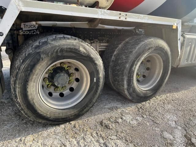 Camion malaxeur à béton Mercedes-Benz Arocs 3240