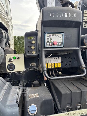 Grúa autocargante y sistema de gancho Man TGS 33.320