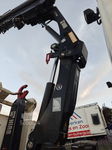 Grúa autocargante y sistema de gancho Man TGS 33.320