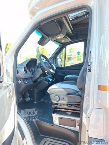 Teilintegriertes Wohnmobil HYMER/ERIBA ML-T CrossTrail 580 AHK, KLIMA, LEDER, SAT+TV