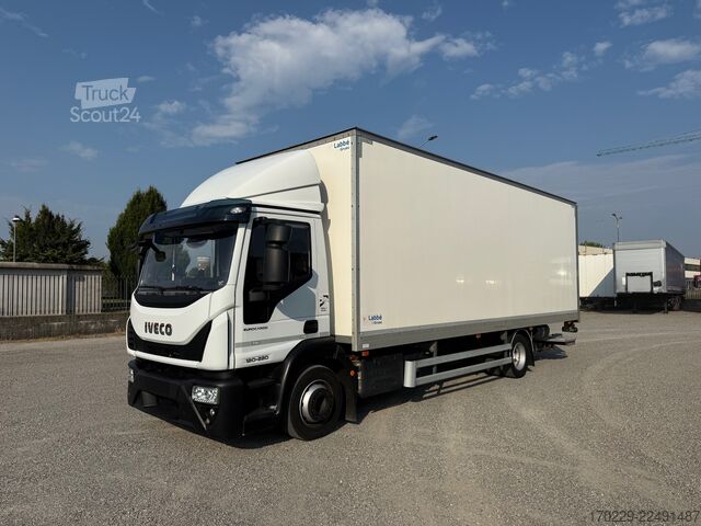 камион с платформа и прибираща се задна платформа iveco eurocargo