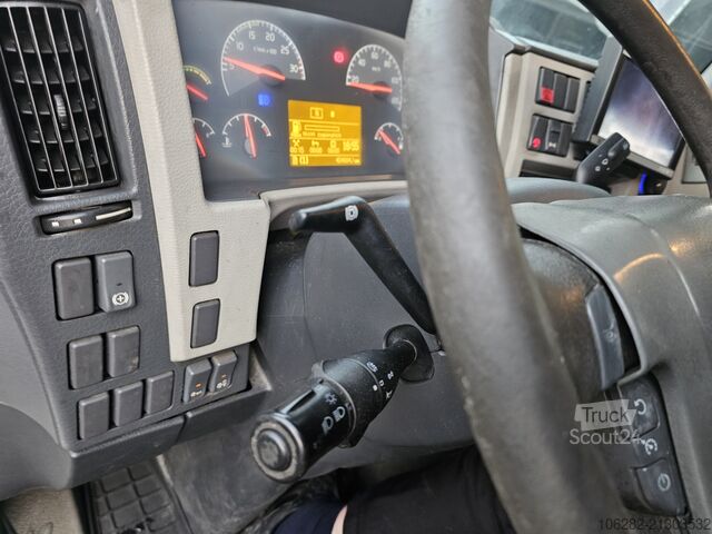 Kassevogn Volvo FL 240 4x2 16tons Seitentüren Koff