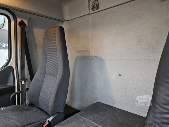 Kassevogn Volvo FL 240 4x2 16tons Seitentüren Koff