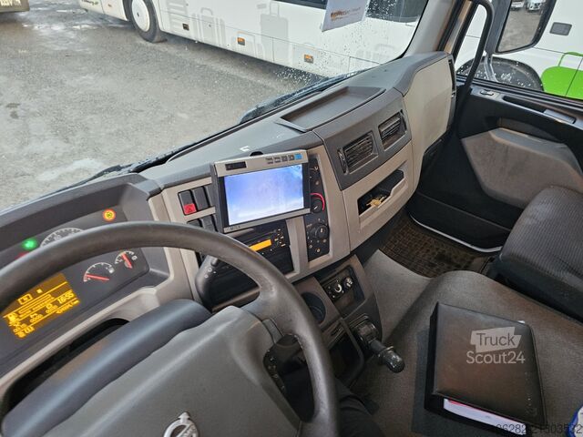 Kassevogn Volvo FL 240 4x2 16tons Seitentüren Koff