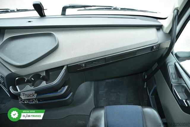 Cap tractor standard VOLVO FH 460 Globetrotter XL i-Save