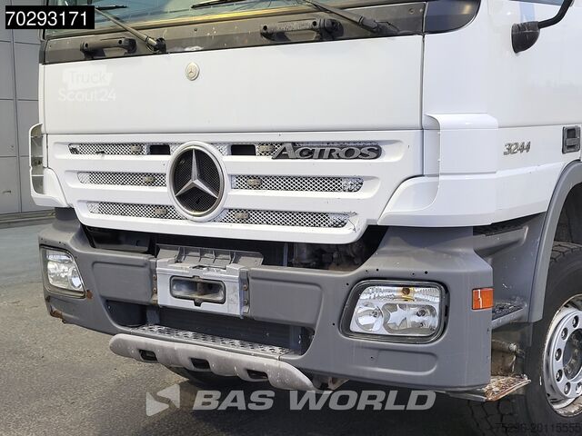 Pompă de beton Mercedes Actros 3244 8X4 Retarder Putzmeister 24 Mtrs Pu...