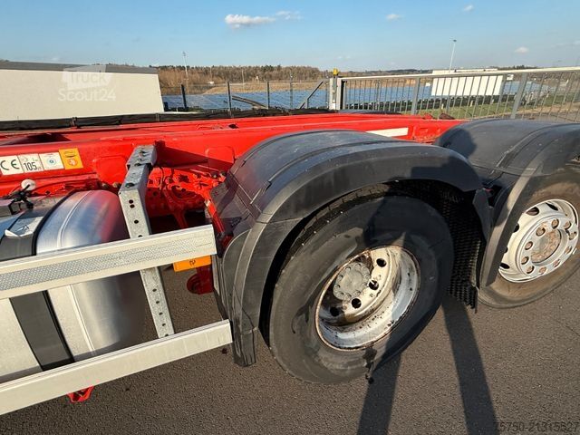 LKW-Fahrgestell MERCEDES-BENZ Arocs 3240 8x2 - 3 x Lenkachsen