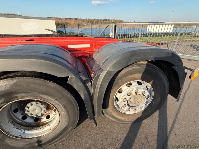 LKW-Fahrgestell MERCEDES-BENZ Arocs 3240 8x2 - 3 x Lenkachsen