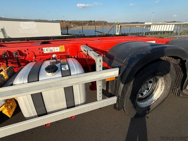 LKW-Fahrgestell MERCEDES-BENZ Arocs 3240 8x2 - 3 x Lenkachsen