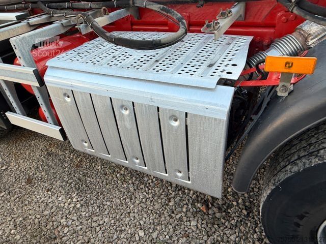 LKW-Fahrgestell MERCEDES-BENZ Arocs 3240 8x2 - 3 x Lenkachsen