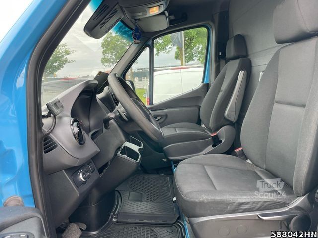 Koelwagen met geïsoleerde laadbak MERCEDES-BENZ Sprinter 317 CDI  *Tiefkühlkoffer*Seitentür*AUT