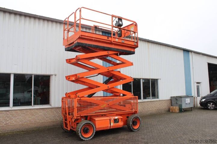 Ascensore a forbice JLG M 3369