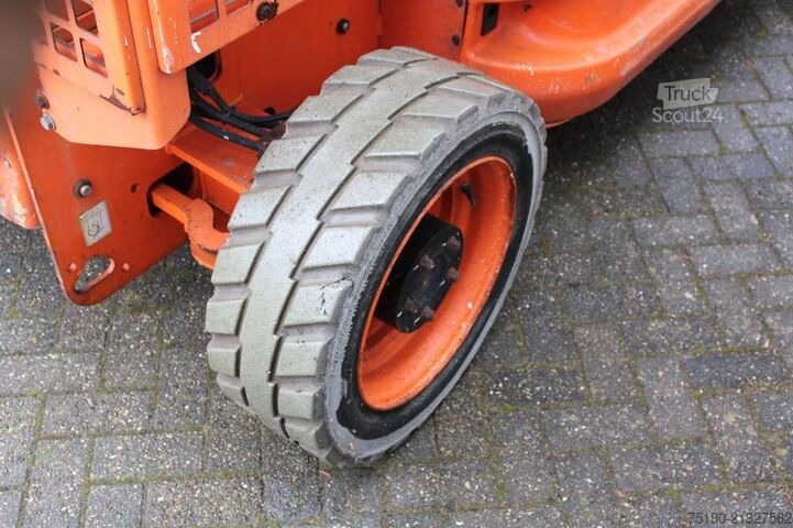 Ascensore a forbice JLG M 3369