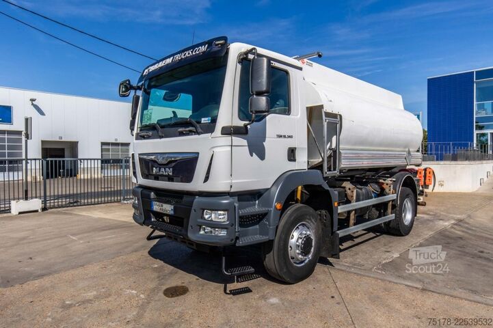 Tanker kamyonu MAN TGM 18.340 4X4 + CM 12.000L+4COMP.