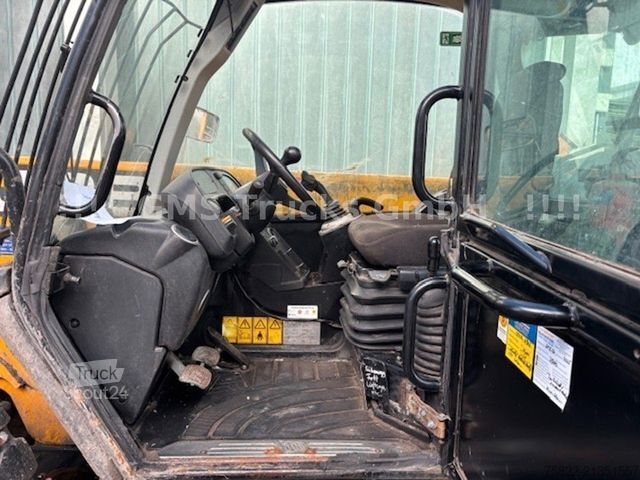 Radlader JCB 550-80 WM / 4X4 / 5ton / 8m / German