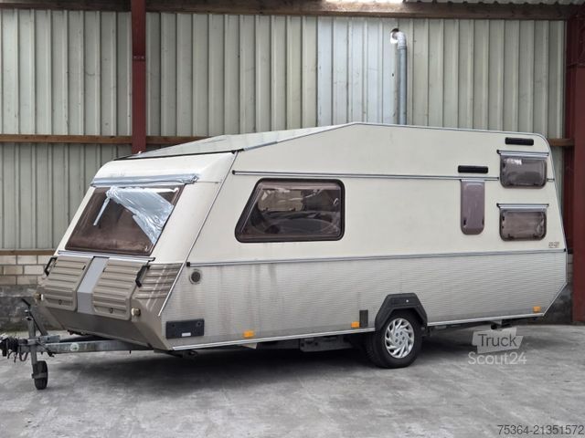 Karavan KIP KG 48 TN Wohnwagen Toilet + Etagenbett