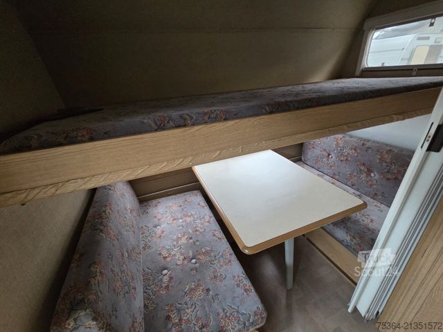 Karavan KIP KG 48 TN Wohnwagen Toilet + Etagenbett