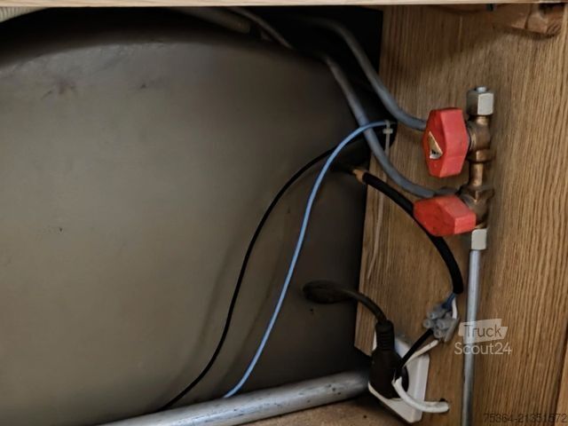 Karavan KIP KG 48 TN Wohnwagen Toilet + Etagenbett