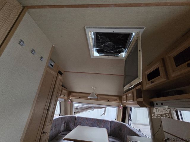 Karavan KIP KG 48 TN Wohnwagen Toilet + Etagenbett