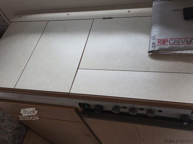 Karavan KIP KG 45 TLB Wohnwagen Toilet + Etagenbett