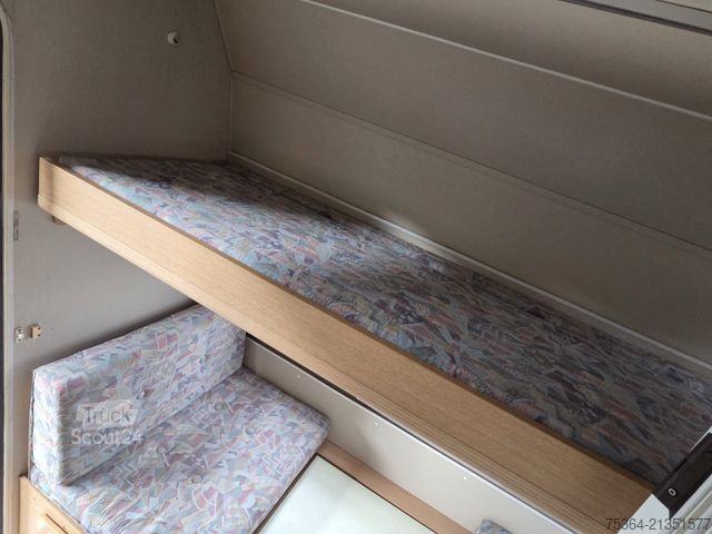 Karavan KIP KG 45 TLB Wohnwagen Toilet + Etagenbett