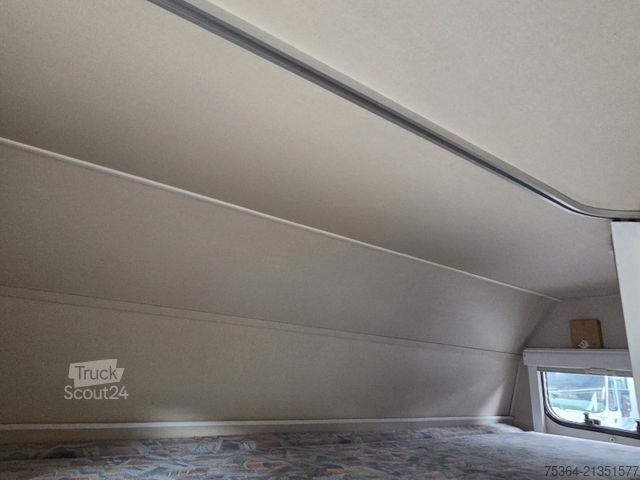 Karavan KIP KG 45 TLB Wohnwagen Toilet + Etagenbett