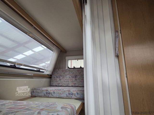 Karavan KIP KG 45 TLB Wohnwagen Toilet + Etagenbett